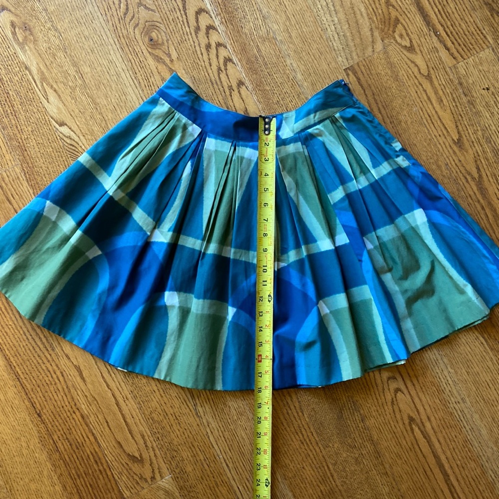 Size 6 Club Monaco pleated flared skirt